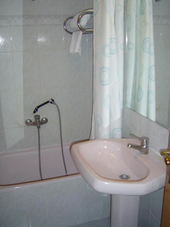 Hotel Lazaro Calamocha Ruang foto