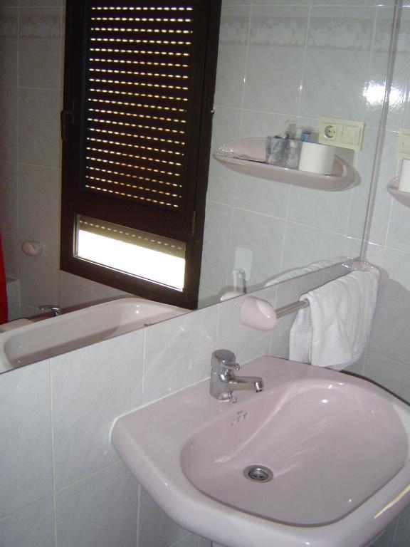 Hotel Lazaro Calamocha Ruang foto