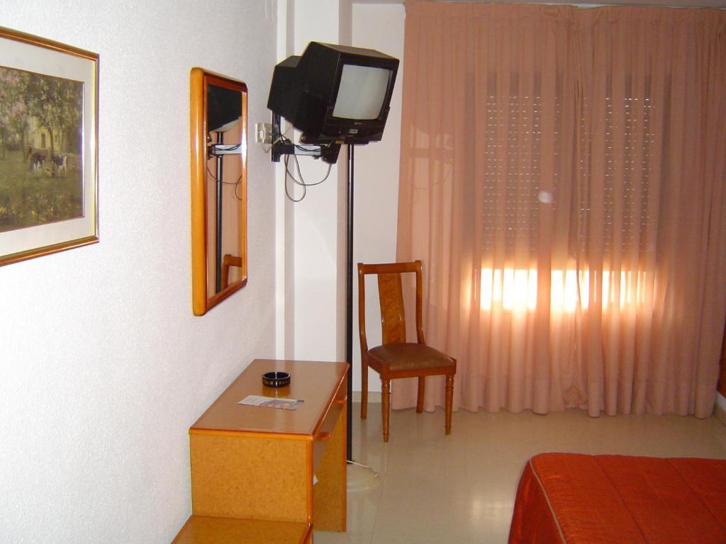 Hotel Lazaro Calamocha Bagian luar foto