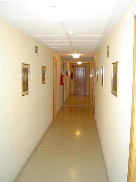 Hotel Lazaro Calamocha Bagian luar foto